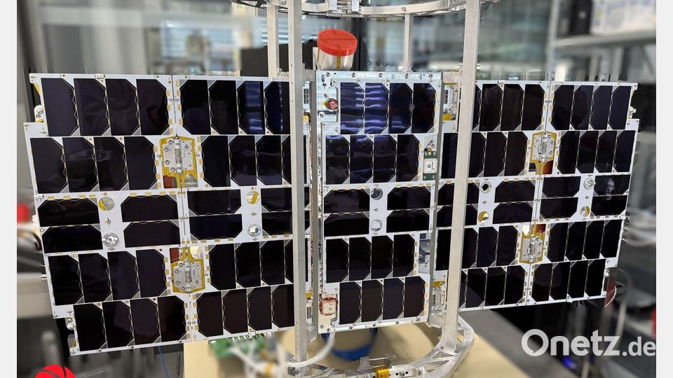 Der erste neue Empfänger des Tierbeobachtungsprojekts „Icarus“ ist ins All geflogen. Bild: OroraTech/dpa