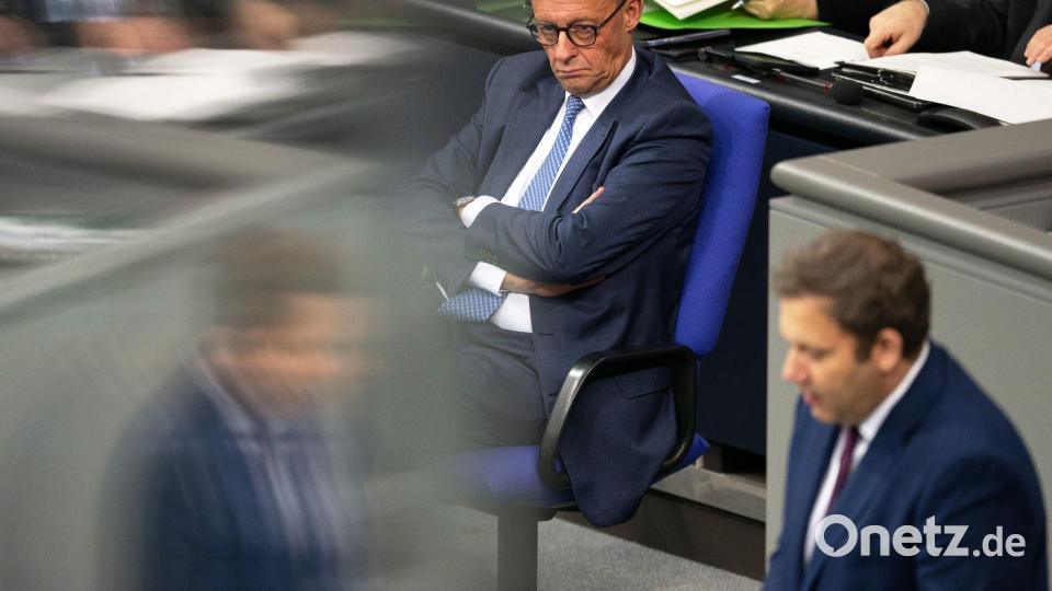 Der Bundestag bestimmt, wie die Regierung von Friedrich Merz im nächsten Jahr Geld ausgeben darf. Bild: Markus Lenhardt/dpa