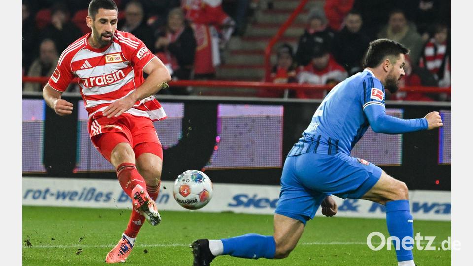 Rani Khedira (l) avancierte erneut zum Matchwinner für Union Berlin. Bild: Soeren Stache/dpa