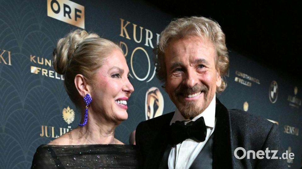 Thomas Gottschalk kam mit seiner Ehefrau Karina zur Romy-Vergabe. Bild: Barbara Gindl/APA/dpa
