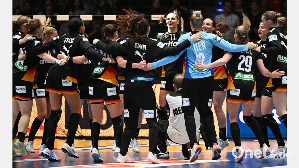 Die deutschen Handballerinnen wollen bei der Heim-WM auf Erfolgskurs bleiben. Bild: Marijan Murat/dpa