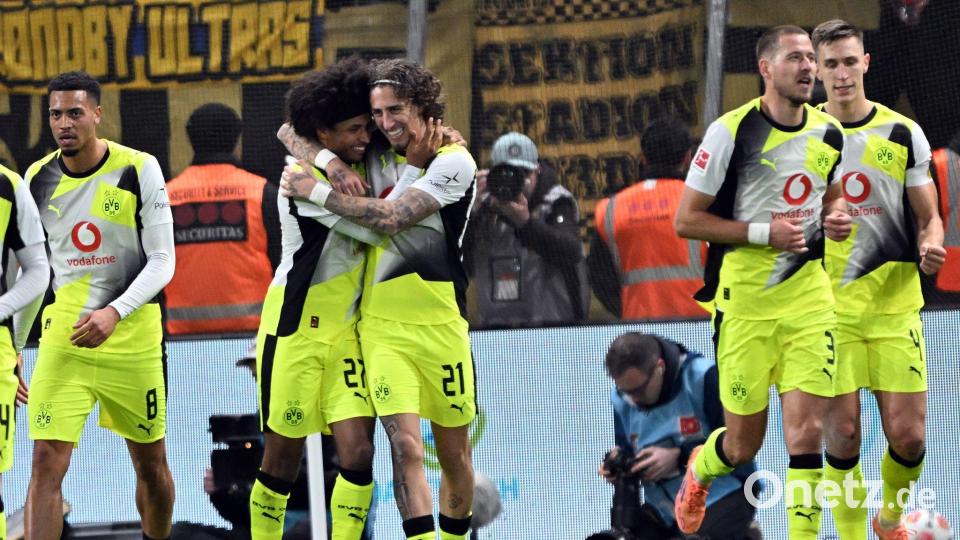 Der BVB jubelt im ersten der beiden wichtigen Duelle mit Leverkusen. Bild: Federico Gambarini/dpa