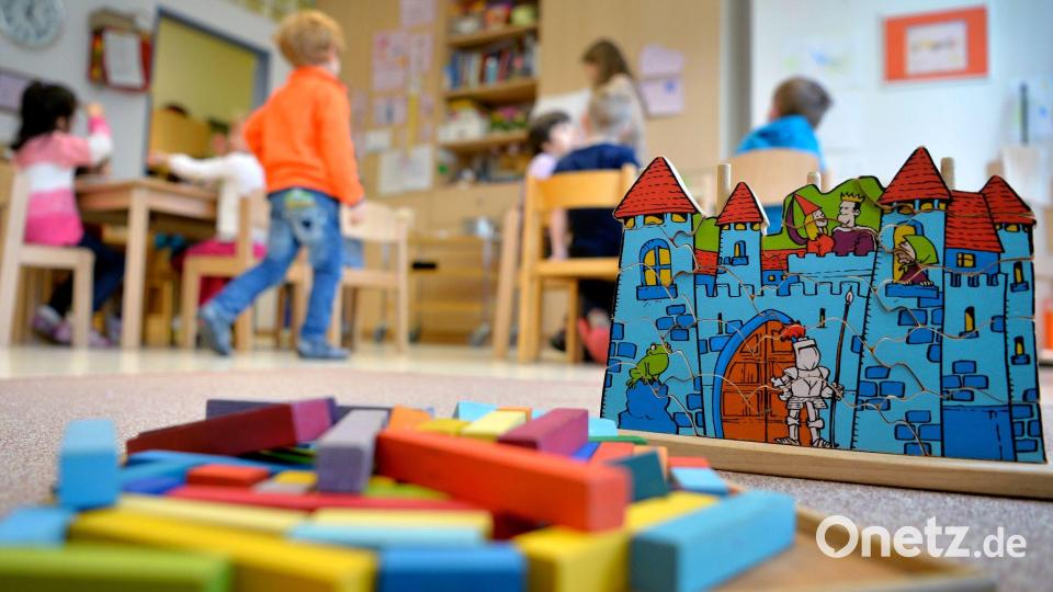 Buntes Treiben: Diese Kinder haben einen Kitaplatz. (Symbolfoto) Bild: Monika Skolimowska/dpa