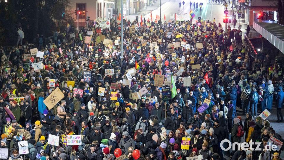 Protest gegen Gründungsversammlung der neuen AfD-Jugendorganisation Bild: Boris Roessler/dpa