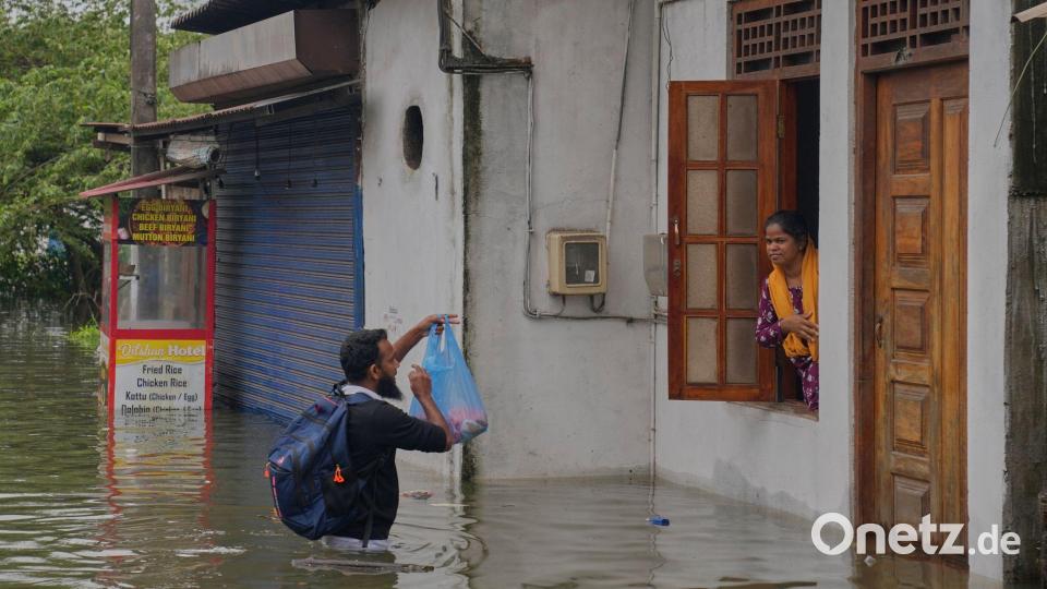 In Teilen des Landes kam es zu Überschwemmungen. Bild: Eranga Jayawardena/AP/dpa