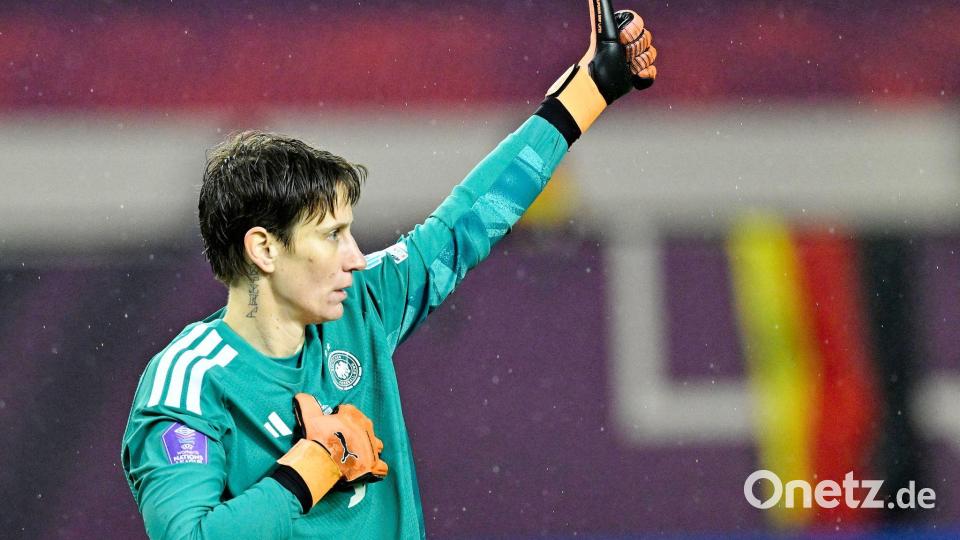 Zukunft im DFB-Trikot weiter offen: Ann-Katrin Berger. Bild: Uwe Anspach/dpa