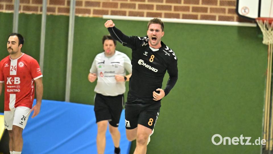 Szenen aus dem Handball-Derby zwischen dem HC Sulzbach und der HG Amberg. Bild: Hubert Ziegler