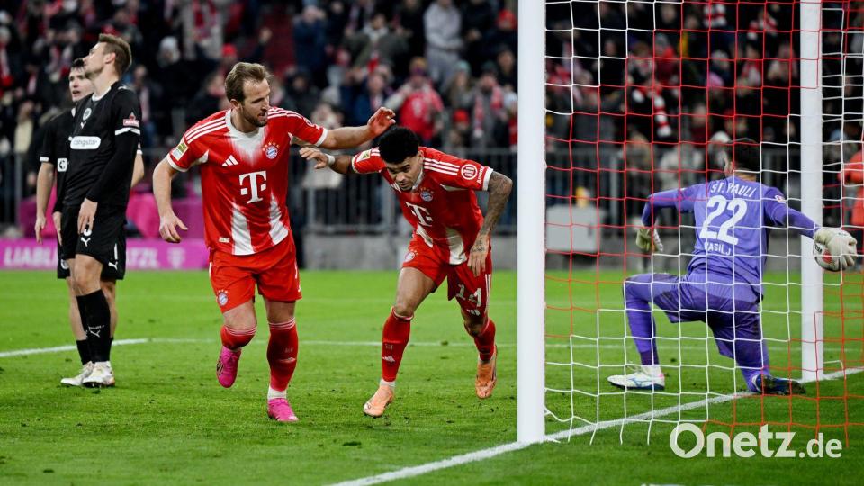 Luis Diaz (m) wird zum Münchner Matchwinner. Bild: Sven Hoppe/dpa