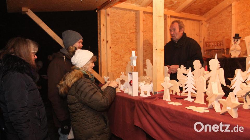 Die Stände der Anbieter kommen bei den Besuchern an. Bild: pi
