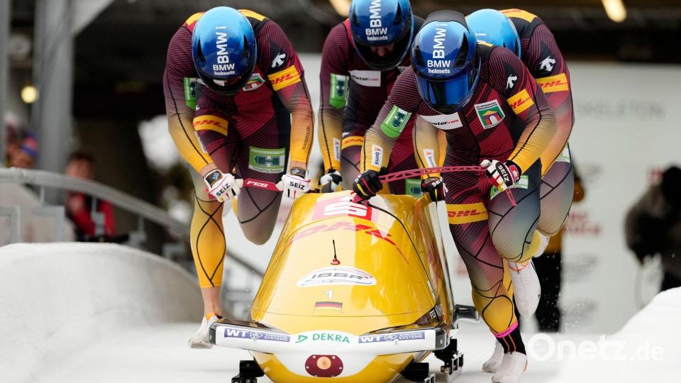 Francesco Friedrich holt im Viererbob mit Tim Becker, Alexander Schueller und Felix Straub den ersten Saisonsieg. Bild: Matthias Schrader/AP/dpa