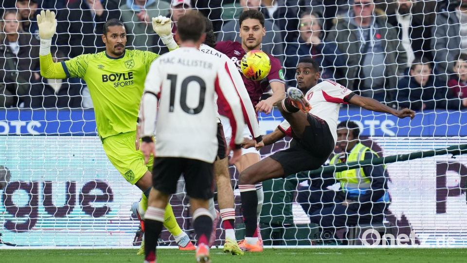 Liverpool stoppte seine Negativserie mit einem 2:0 bei West Ham United. Bild: Kirsty Wigglesworth/AP/dpa