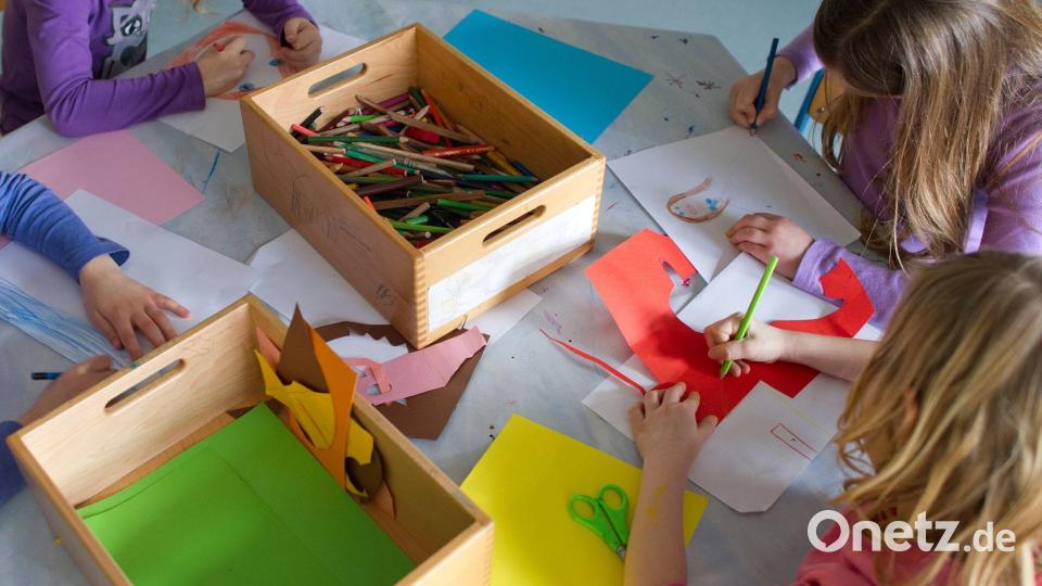 Die Ganztagsbetreuung soll schrittweise kommen. (Symbolbild) Bild: Uwe Anspach/dpa