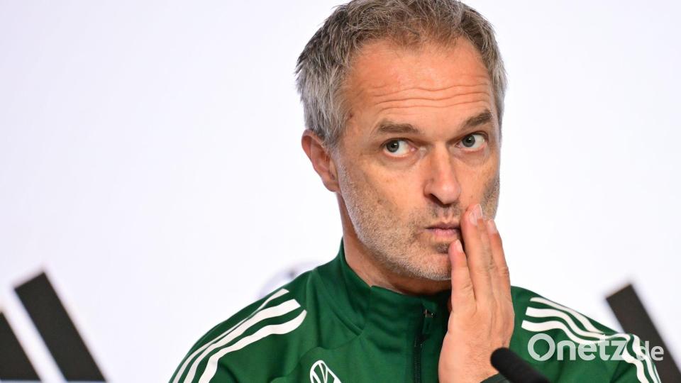 Bundestrainer Christian Wück hofft auf eine weitere Top-Leistung seiner Elf. Bild: Sebastian Christoph Gollnow/dpa