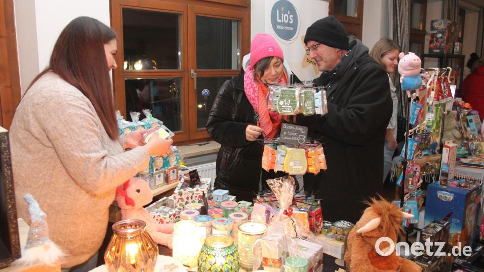 Die Auswahl war groß, ob bei leckeren Sachen oder Dekoration. Bild: pi