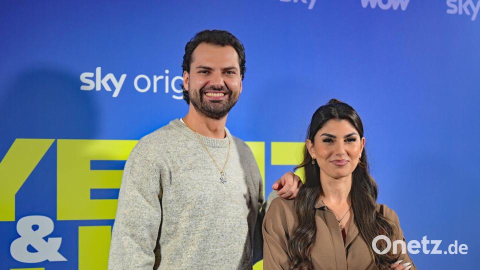 Yeliz Koç (r) und Jimi Blue Ochsenknecht wollen sich als Patchwork-Familie zurechtfinden (Archivbild). Bild: Malin Wunderlich/dpa