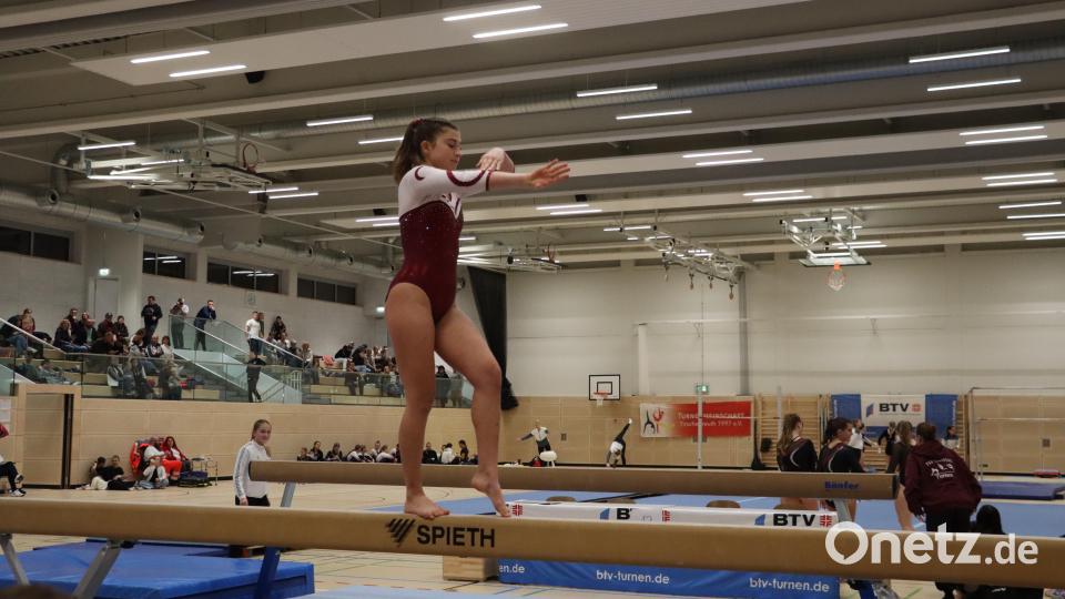 Beim Landesfinale Bayernpokal der Turner in Tirschenreuth waren auch Sportler aus der Region am Start. Bild: Julia Ritter