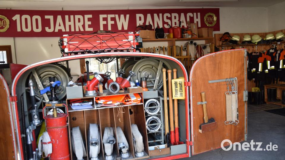 Die Ransbacher Feuerwehr ist von 1960 bis 2019 mit einem Löschanhänger zu den Einsätzen gefahren. Der Anhänger ist jetzt in Berghausen weiterhin im Einsatz. Bild: bö