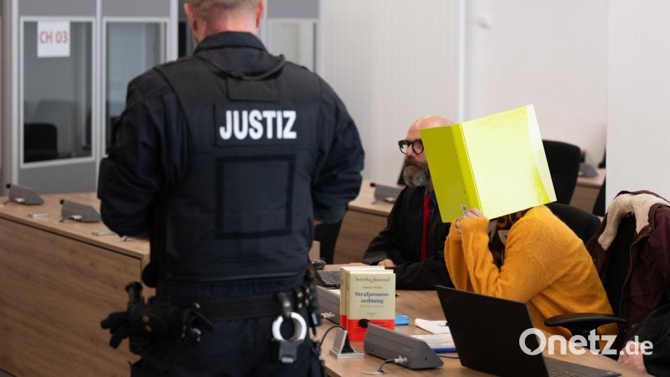 Beim Prozessauftakt Anfang November machte die Angeklagte keine Aussage. (Archivbild) Bild: Sebastian Kahnert/dpa-Pool/dpa