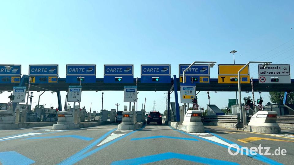 In Italien soll es bei Verspätungen wegen Autobahn-Baustellen jetzt Geld zurückgeben. (Archivfoto) Bild: Christoph Sator/dpa