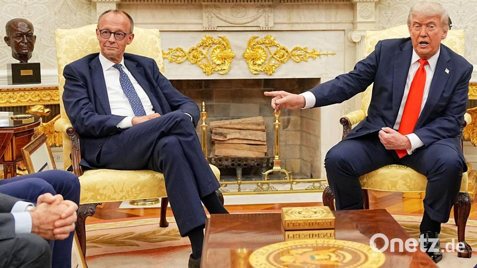 Sieht in europäischen Spitzenpolitikern wie Friedrich Merz offensichtlich eine indirekte Gefahr für amerikanische Interessen: US-Präsident Donald Trump. (Archivbild) Bild: Michael Kappeler/dpa Pool/dpa