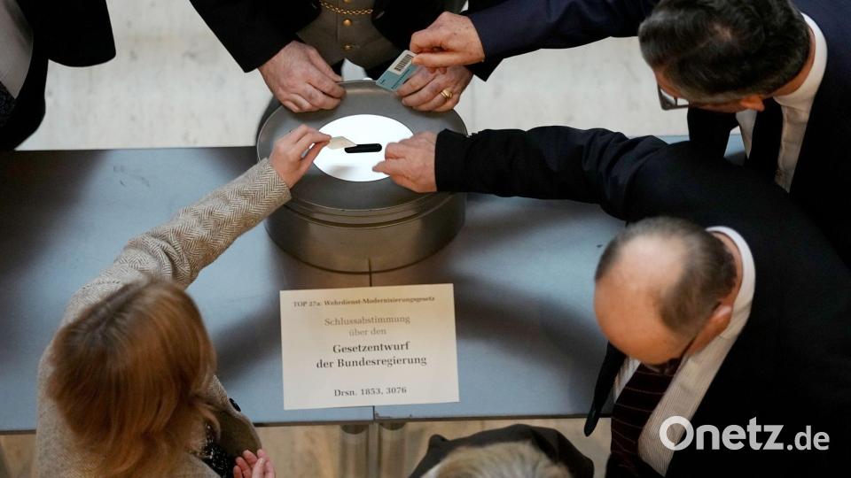 Merz hat eine knappe eigene „Kanzlermehrheit“ erreicht. Bild: Kay Nietfeld/dpa