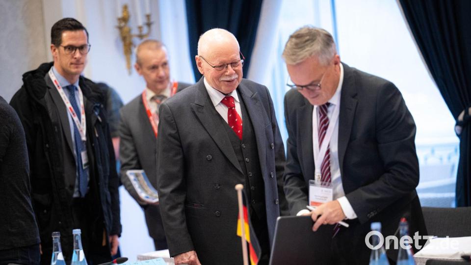 Gewalt im Fußball war eines der Themen der Innenministerkonferenz in Bremen. Bild: Sina Schuldt/dpa