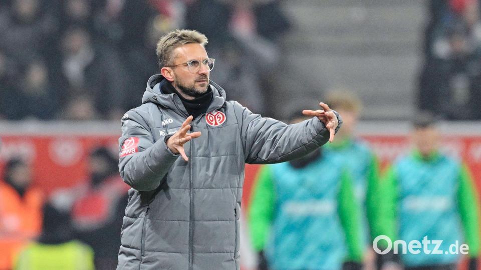 Rückte für ein Spiel in den Fokus: Der Mainzer Interimstrainer Benjamin Hoffmann. Bild: Uwe Anspach/dpa