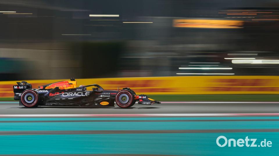 Verstappen versucht alles, um doch noch seinen fünften Titel in Serie zu holen. Bild: Altaf Qadri/AP/dpa