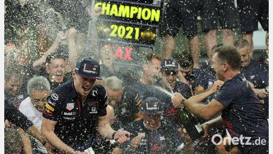 Verstappen weiß, wie man Titel in Abu Dhabi gewinnt. (Archivbild) Bild: Kamran Jebreili/AP/dpa