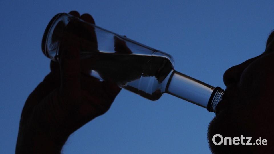 Dennoch ist Rauschtrinken weiterhin verbreitet. (Symbolbild) Bild: Soeren Stache/dpa-Zentralbild/dpa