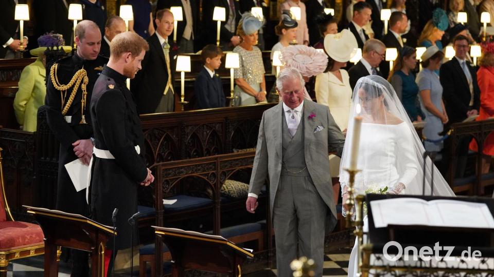 Charles führte Meghan zum Altar. (Archivbild) Bild: Jonathan Brady/PA Wire/dpa