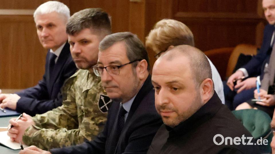 Vertreter der Ukraine haben in Florida mit US-Unterhändlern gesprochen. (Archivbild) Bild: Terry Renna/AP/dpa