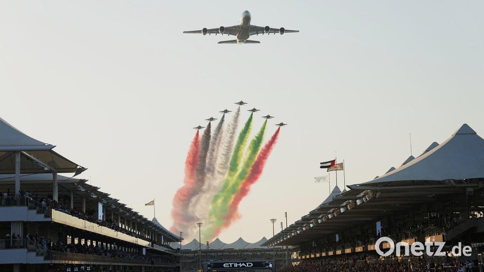 Show gehört auch beim Finale dazu. Bild: Fatima Shbair/AP/dpa