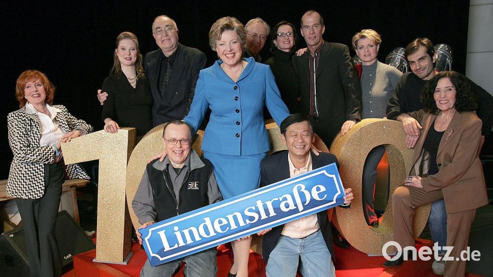 Die Lindenstraße lief mehr als 35 Jahre lang - so lange wie keine andere Serie im deutschen TV. (Archivbild) Bild: Jörg Carstensen/dpa