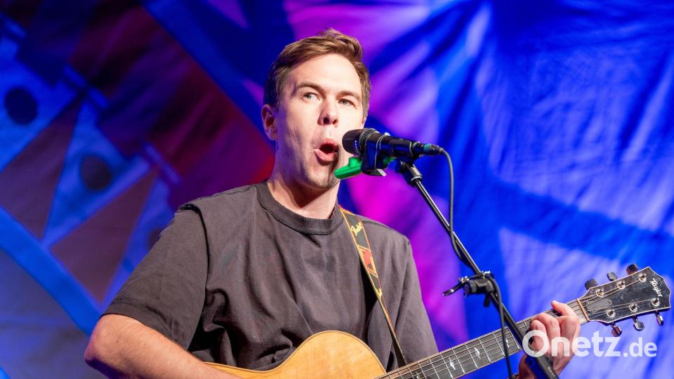 Mit seinem Ohrwurm „Wackelkontakt“ schaffte es Oimara an die Spitze der Single-Jahrescharts. Archivbild: Leonie Asendorpf/dpa