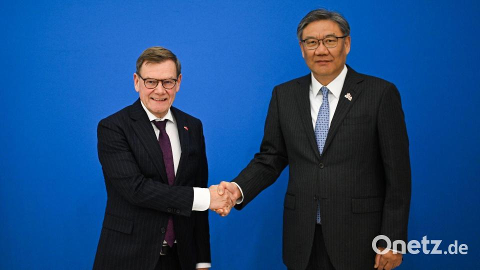 Wadephul traf Chinas Handelsminister im Lichte von Handelsstreitigkeiten. Bild: Soeren Stache/dpa