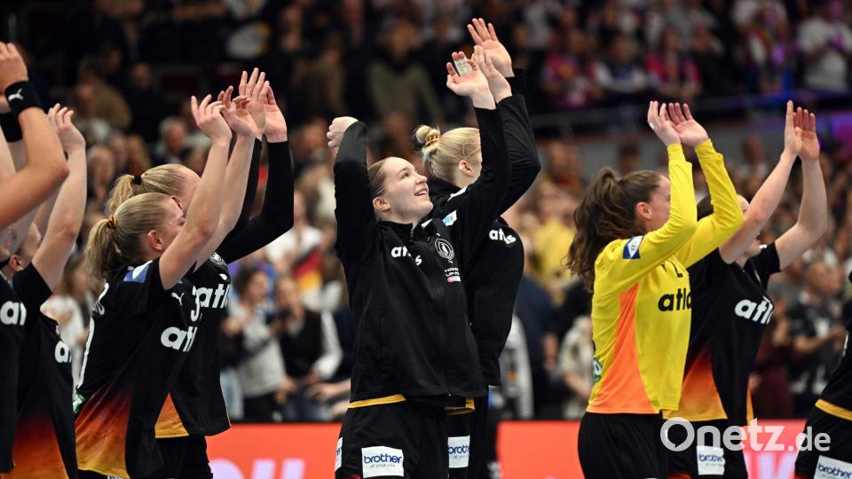 Bislang nicht zu stoppen: Die deutschen Handballerinnen spazieren ins WM-Viertelfinale. Bild: Federico Gambarini/dpa