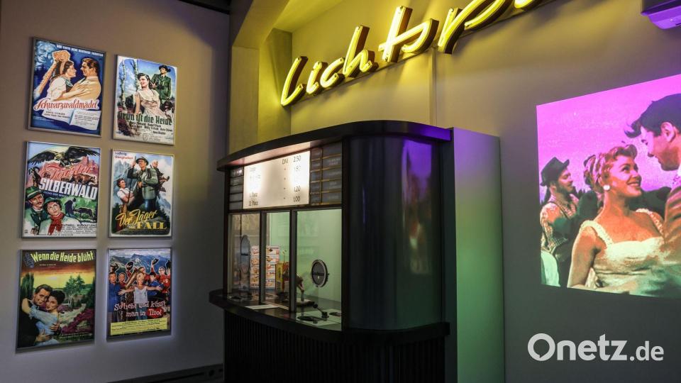 So sahen mal Kinokassen aus: Das Haus der Geschichte präsentiert einen neuen Blick auf die deutsche Geschichte. Bild: Oliver Berg/dpa