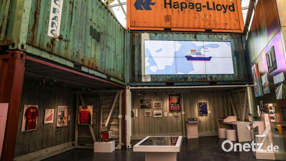 Die Jahrzehnte nach dem Mauerfall bekommen nun viel mehr Platz - und damit zum Beispiel auch das Thema Globalisierung. Bild: Oliver Berg/dpa