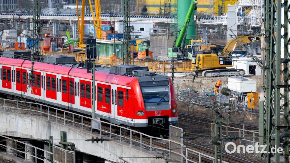 Baustellen wie die zum Bau der zweiten S-Bahn-Stammstrecke verursachen immer wieder Verspätungen. (Archivbild) Bild: Sven Hoppe/dpa