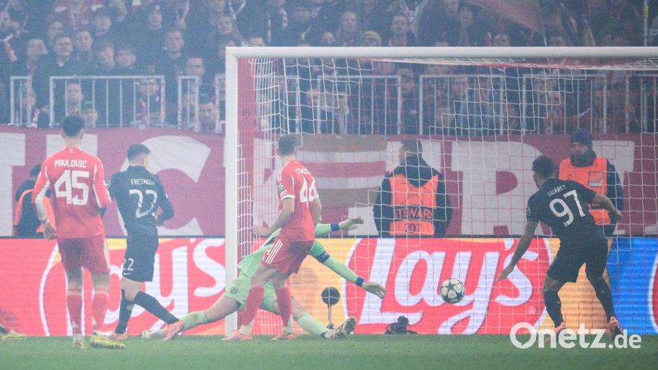 Manuel Neuer (m) war beim 0:1 machtlos. Bild: Tom Weller/dpa