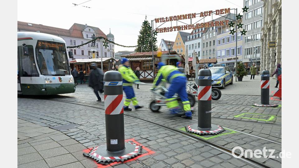 Die mobilen Poller an den Gleisen müssen bis zu 64-mal pro Stunde umgestellt werden. (Archivbild) Bild: Malin Wunderlich/dpa