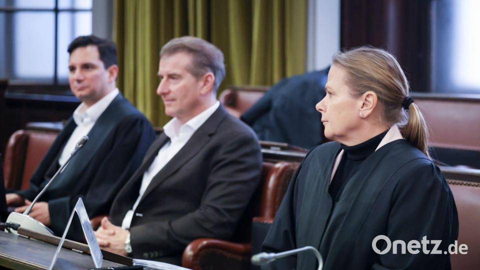 Christina Blocks Ex-Mann verfolgt den Prozess als Nebenkläger. Bild: Christian Charisius/dpa/Pool/dpa