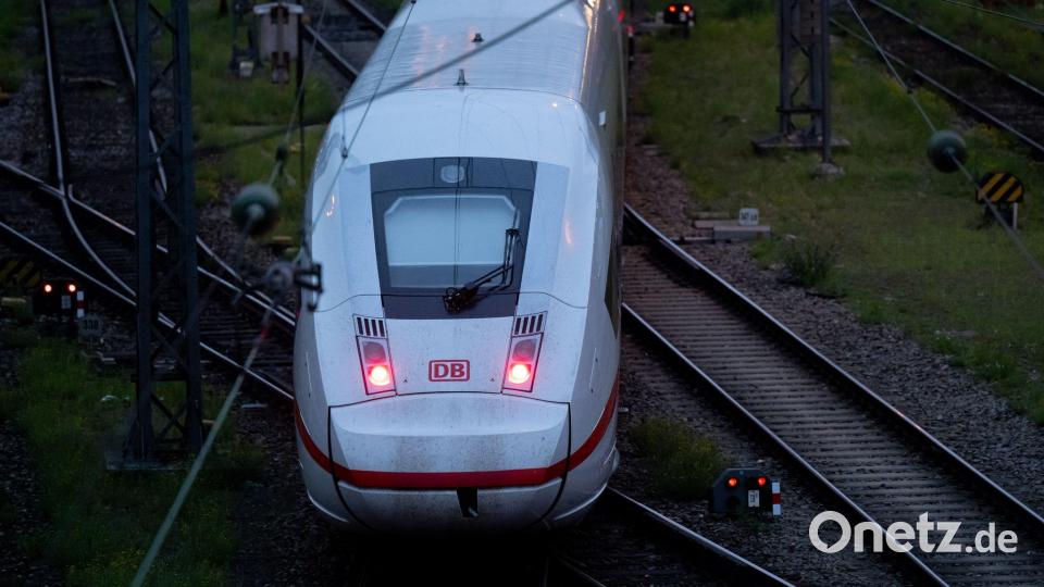 Die Deutsche Bahn stellt ihren Fahrplan um. (Symbolbild) Bild: Sven Hoppe/dpa