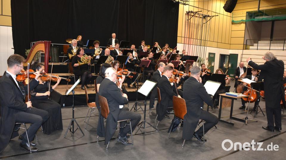 Bereits zum fünften Mal gastieren die „Smetana Philharmoniker Prag“ beim Neujahrskonzert in Mitterteich. Archivbild: jr