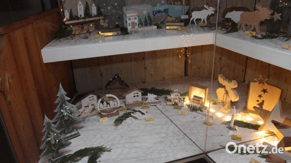 Die "Weihnachtsfenster 2025" bestechen mit ihrer Vielfalt. Bild: pi