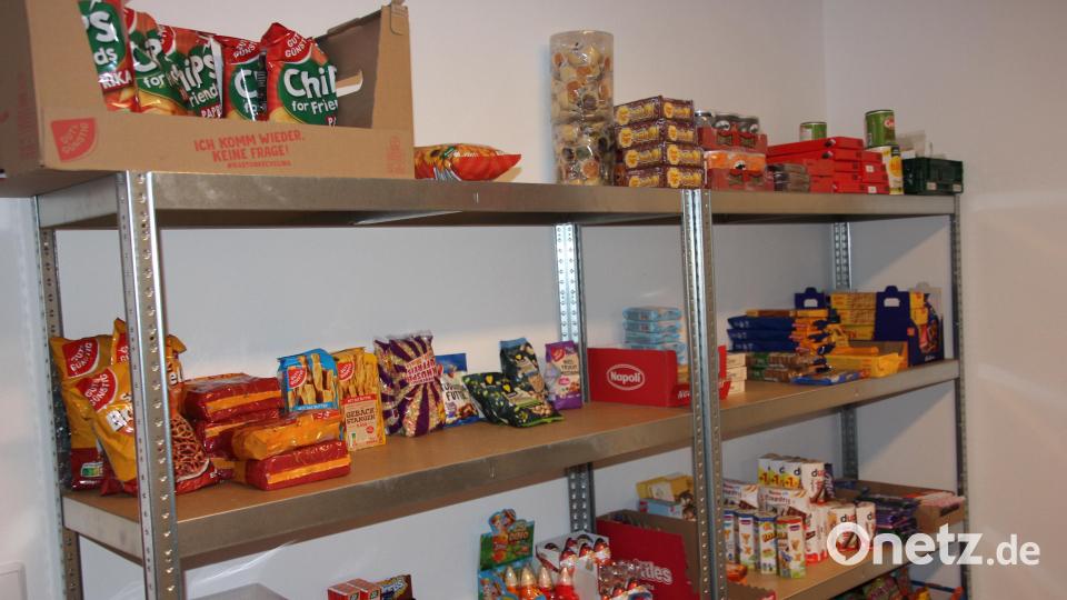 Seit rund eineinhalb Jahren ist das Lager des Mobilen Dorfladens in einer ehemaligen und sanierten Bauhofwohnung in Neusorg beheimatet. Bild: kro