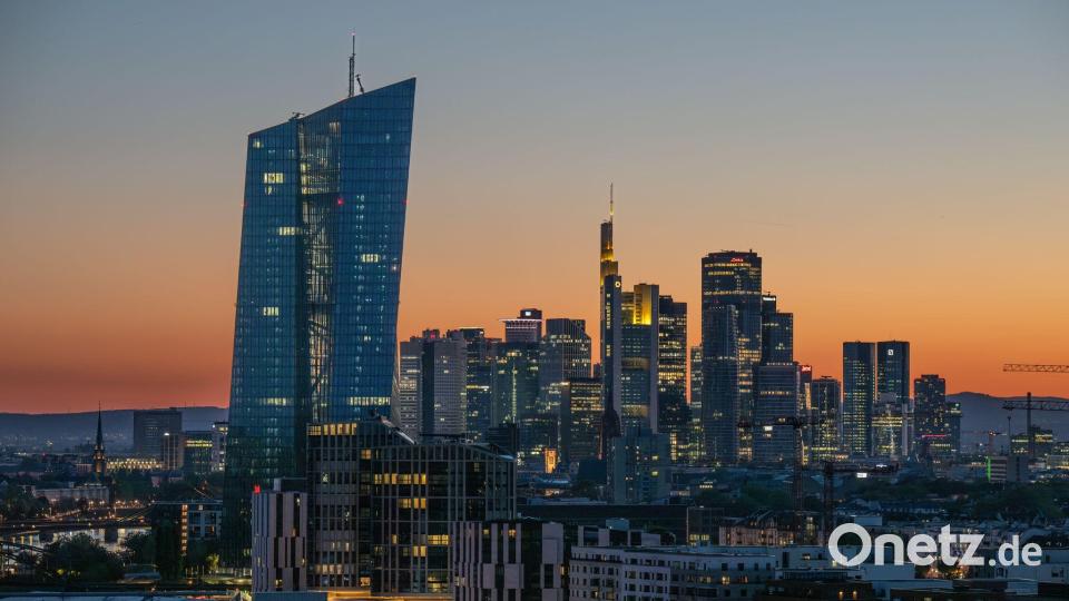 Die EZB beaufsichtigt die größten Banken im Euroraum. (Archivbild) Bild: Boris Roessler/dpa
