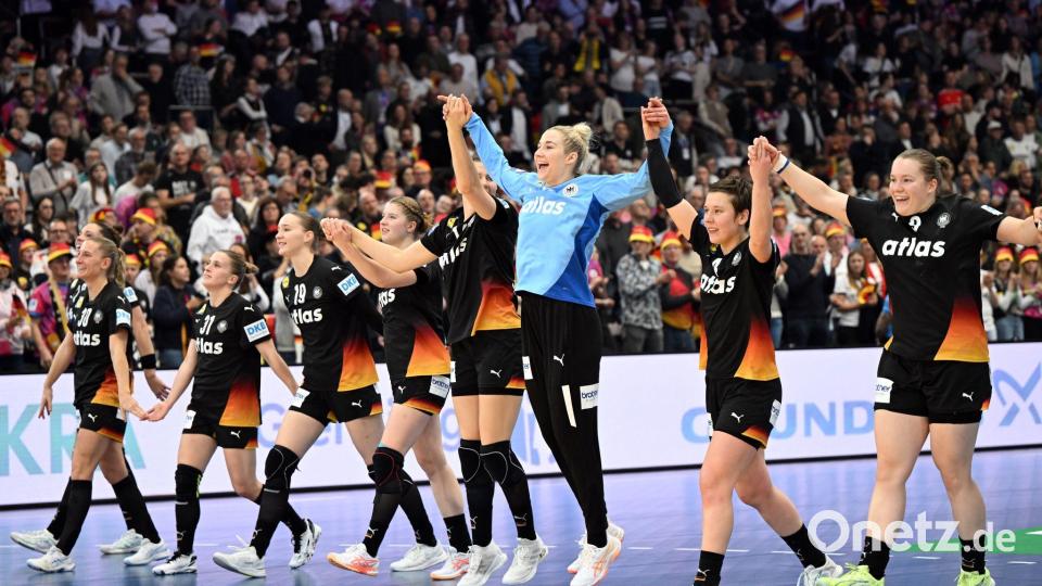 Noch ein Sieg trennt die deutschen Handballerinnen von einer WM-Medaille. Bild: Federico Gambarini/dpa