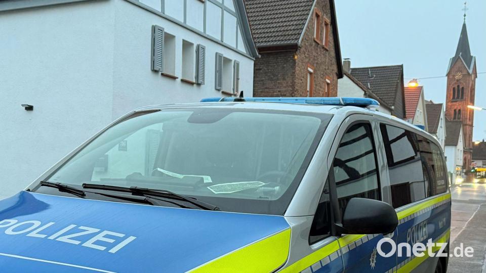 Die Bombe entpuppte sich als Störbombe. Bild: Michael Bauer/dpa